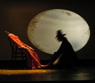 coppelia-spettacolo-teatrale-birba-chi-legge-festival-narrazione-assisi-umbria.jpg