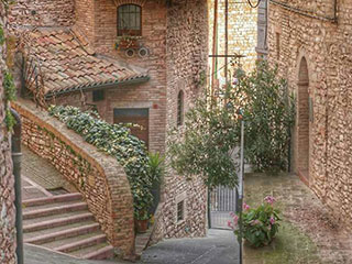  Alleys and little squares of Assisi - Venues of Birba Festival Storytelling in Assisi